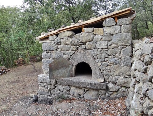 La Treille Ardèche Samzpon piscine privée climatisation espace calme campagne