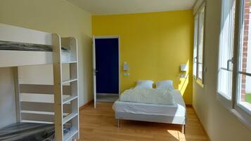 1 dormitorio, tabla de planchar con plancha, wifi gratis