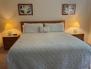 2 habitaciones, tabla de planchar con plancha, internet y ropa de cama