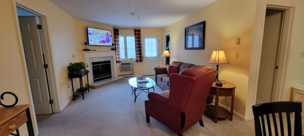 TV, fireplace, DVD player