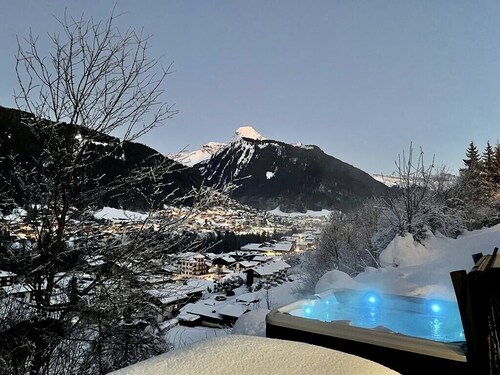 Chalet avec vue imprenable et Jaccuzi