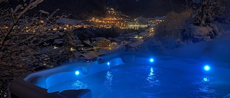 Baignoire à remous extérieure