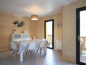 تناول الطعام