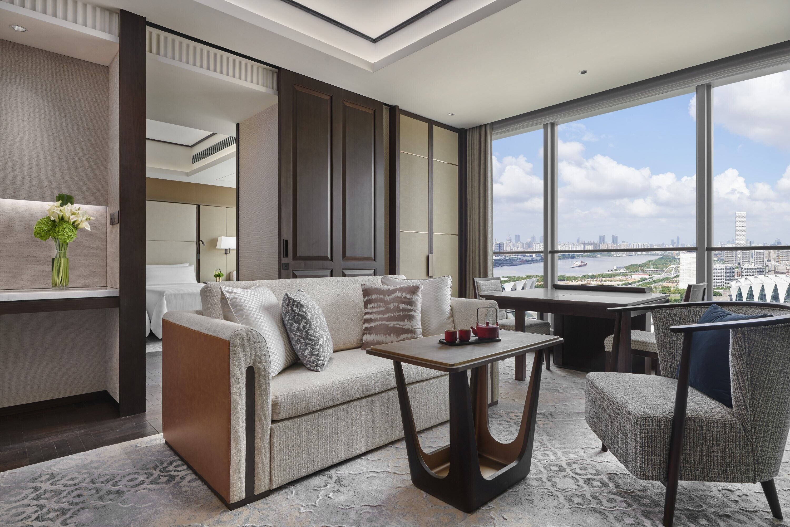 Executive Suite, 2 Single Beds | Minibar, in-room safe, desk, laptop workspace