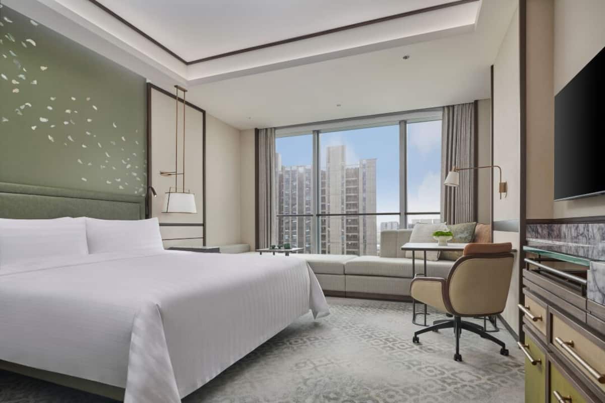 Deluxe Room, 1 King Bed