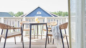 Superior Suite with Balcony, incl. 150 Euro Cleaning Fee | Terrace/patio