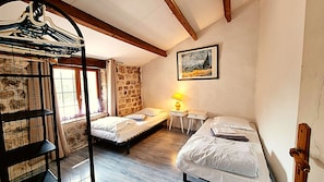 3 Schlafzimmer, Bügeleisen/Bügelbrett, WLAN