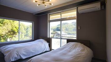 3 bedrooms, desk, free WiFi, bed sheets