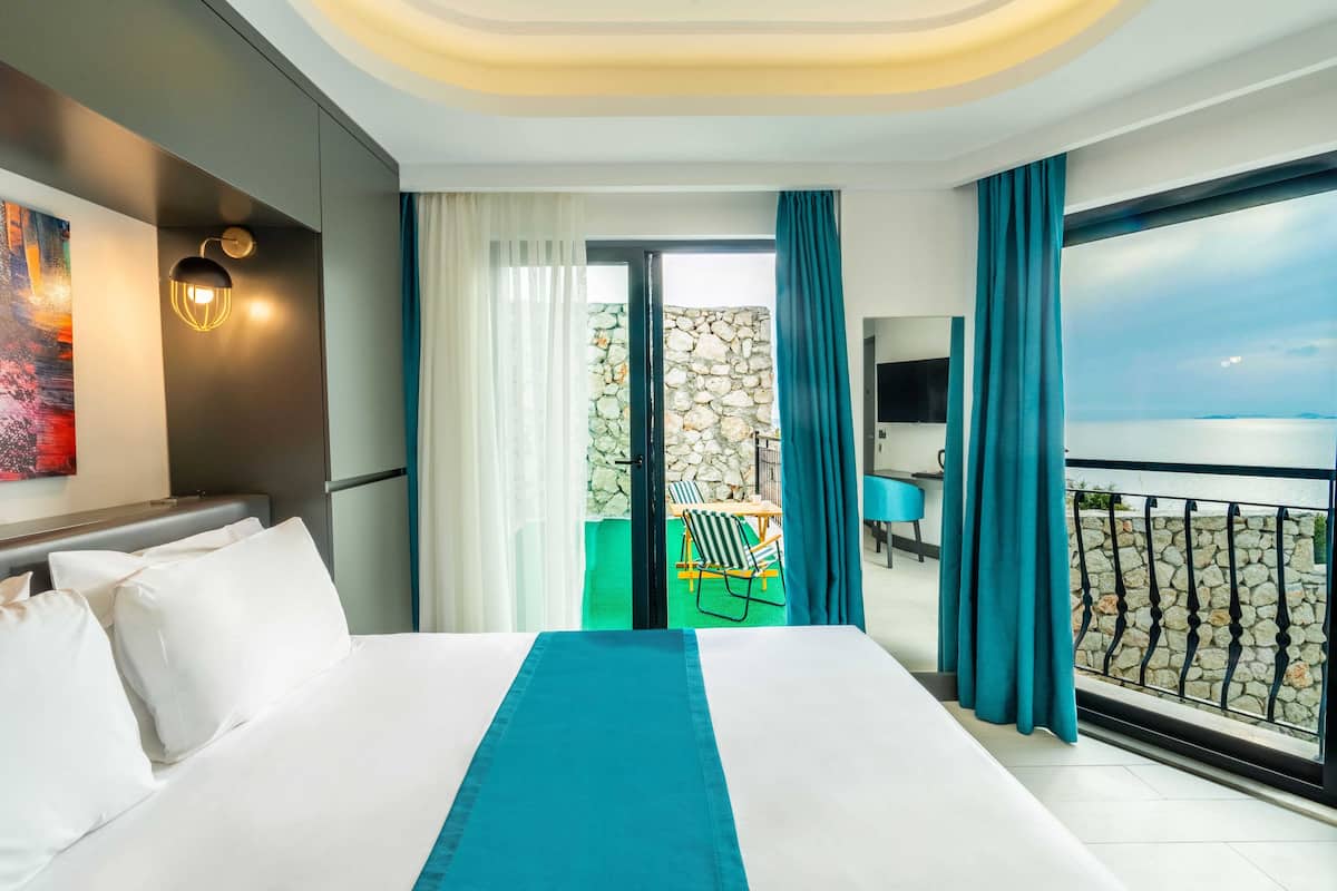 Junior Room, Terrace, Sea View