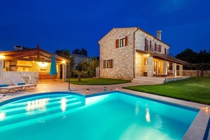 Outdoor pool - Villa Lavantina (Pusti)