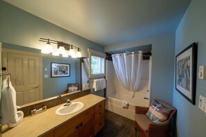 Hair dryer, towels - Sooke 2 Bedroom Townhouse (Sooke)