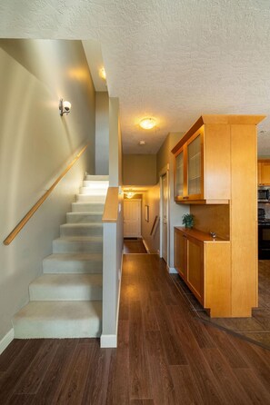 Interior - Sooke 2 Bedroom Townhouse (Sooke)