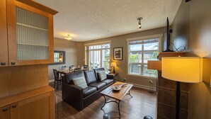Unclassified image, 4 of 14, button - 2 Bedroom Sooke Townhome (Sooke)