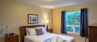 2 Bedroom Sooke Townhome