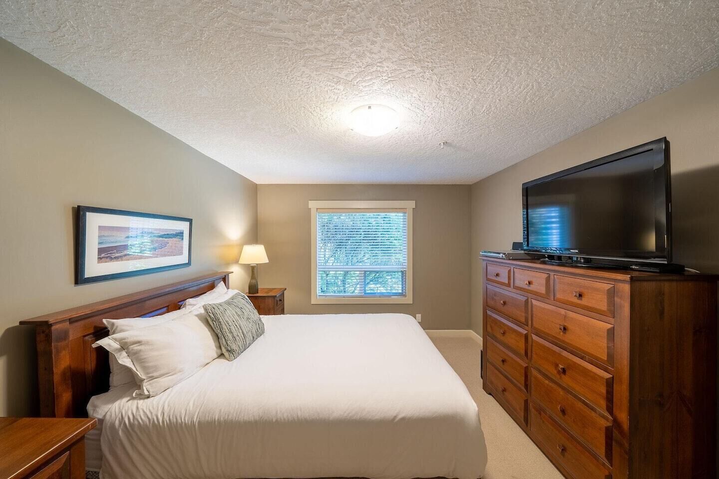 3 habitaciones, tabla de planchar con plancha y wifi gratis 