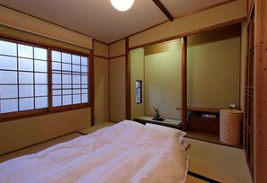 2 chambres, bureau, fer et planche à repasser, Wi-Fi gratuit