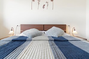 2 bedrooms, iron/ironing board, WiFi, bed sheets - Apartment Patrik (2) - Two Bedroom Apartment with Balcony (Umag)