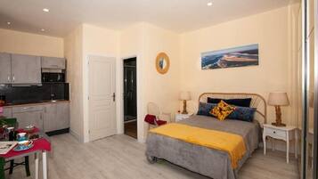 1 bedroom, iron/ironing board, travel crib, free WiFi