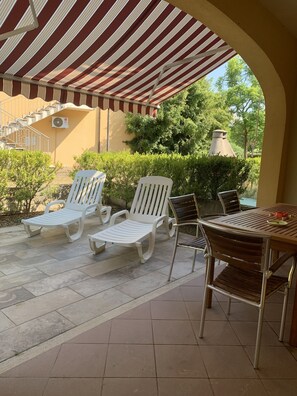 Outdoor dining - Anna's HOUSE - Family HOME (Pizzo)