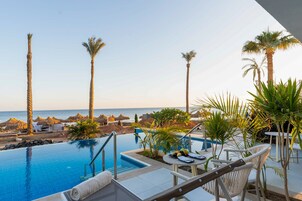 Posh Swim-Up Suite | View from room