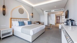 Posh Duplex Jacuzzi Suite | Premium bedding, minibar, in-room safe, blackout curtains - SUNRISE Remal Beach Resort (Sharm El Sheikh)