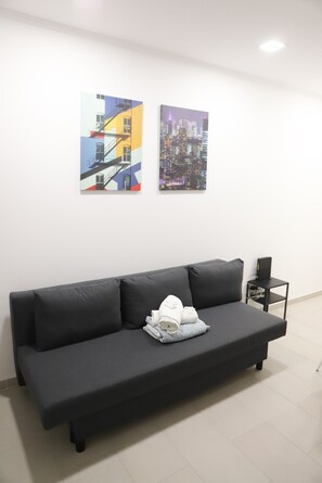 Economy Loft | Living area - Oriente DNA Studios V (Loures)