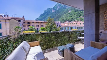 Familienapartment, Mehrere Schlafzimmer, 2 Bäder (Riva Dante Apartment) | Unterkunftsgelände