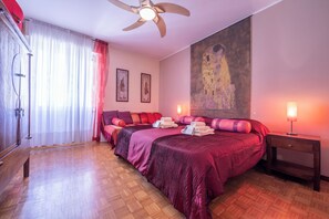 4 bedrooms, iron/ironing board, free WiFi, bed sheets - Riva Dante Apartment (Riva del Garda)