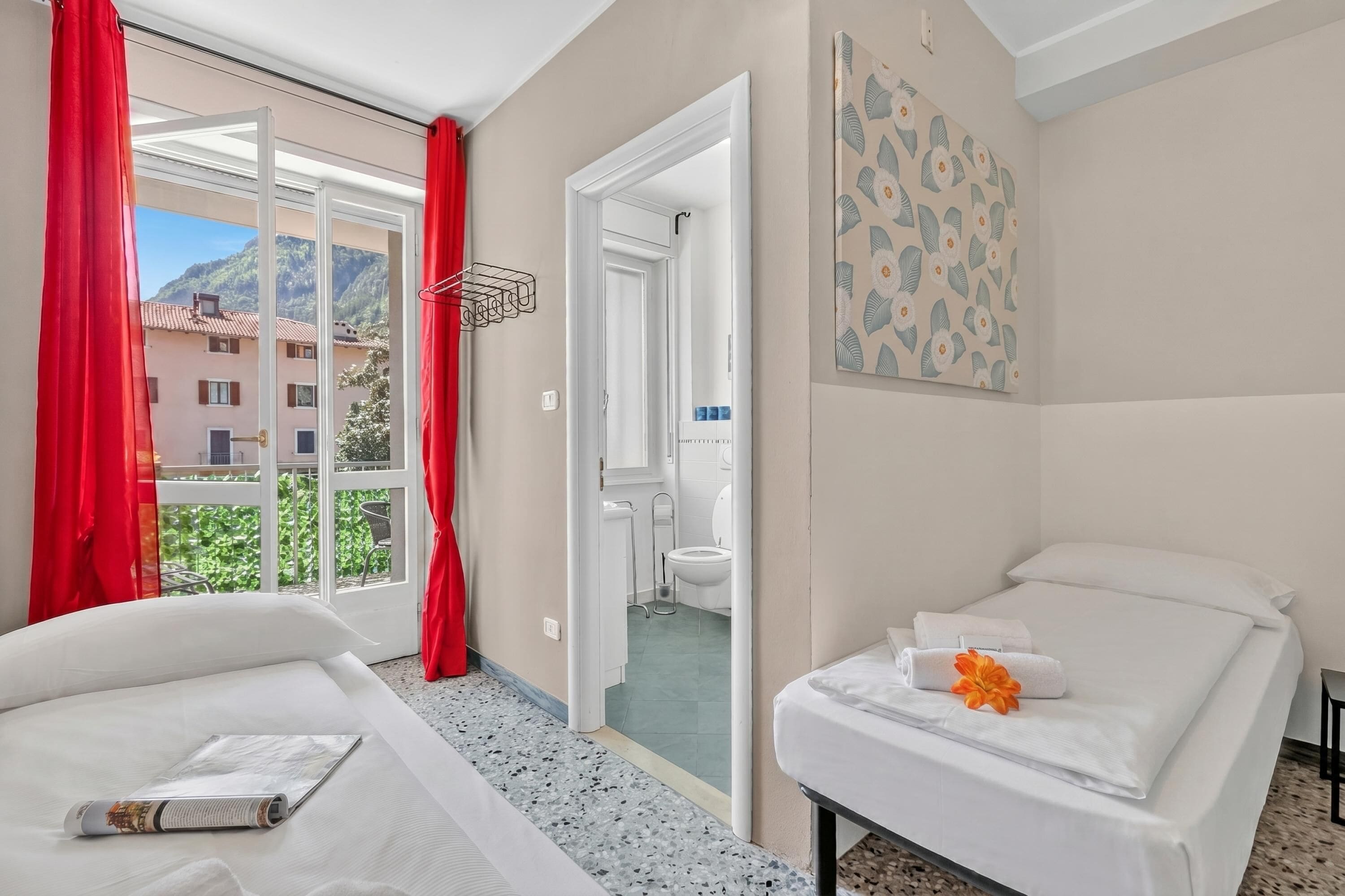 4 chambres, fer et planche à repasser, Wi-Fi gratuit, draps fournis