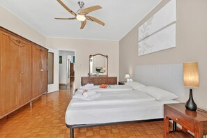Family Apartment, Multiple Bedrooms, 2 Bathrooms (Riva Dante Apartment) | 4 bedrooms, iron/ironing board, free WiFi, bed sheets - Riva Dante Apartment (Riva del Garda)