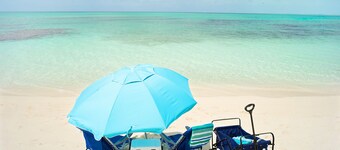 Beautiful Modern Villa - short walk to Grace Bay Beach