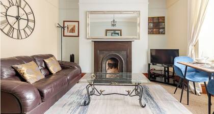 Cozy West End Aberdeen 1 Bed Flat Easy Access