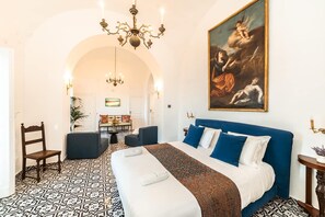5 bedrooms, iron/ironing board, travel cot, WiFi - Villa Murat: Historic Home, Heated Pool, Concierge by Feeling Italy (Massa Lubrense)