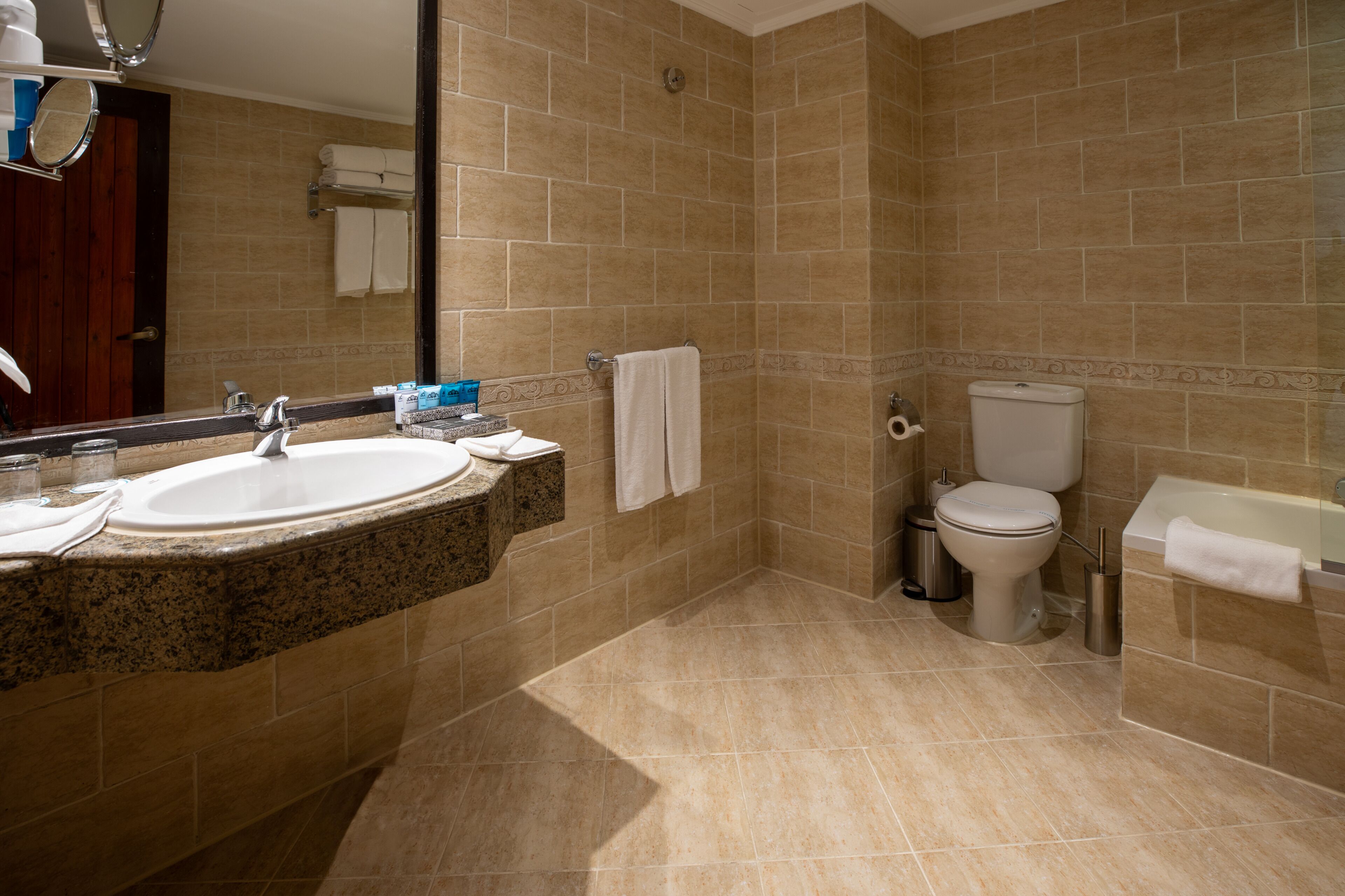 mega family bunk bed | bathroom | bathtub, free toiletries, hair dryer, bathrobes