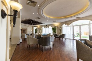 7 barer/lounger, strandbar
