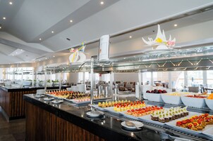 Desayuno bufé gratuito y diario