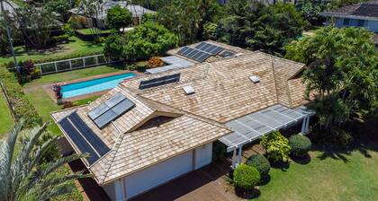 New $599 Special! Beautiful 3 Bed Home With A/C. Upgraded Pool Area.