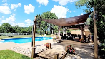 Piscine extérieure, piscine chauffée
