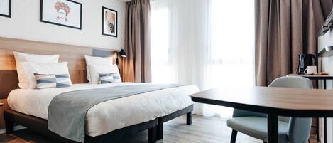 Studio, 1 Double Bed | 1 bedroom, premium bedding, in-room safe, desk