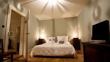 1 soverom, strykejern/-brett, wi-fi (inkludert) og sengetøy