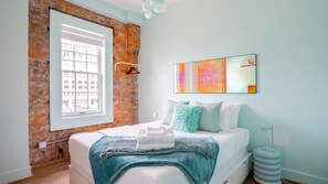 1 bedroom, iron/ironing board, WiFi, bed sheets - Pickle Factory Hotel—1BR Historic Downtown/Parking (Covington)