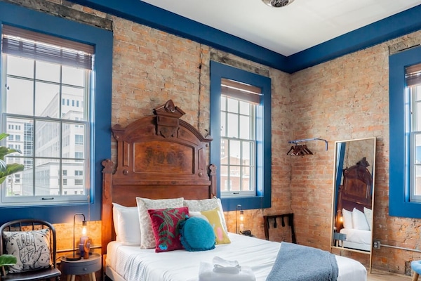 Queen Bed