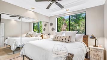 Condo, 3 Bedrooms | 3 bedrooms, iron/ironing board, free WiFi