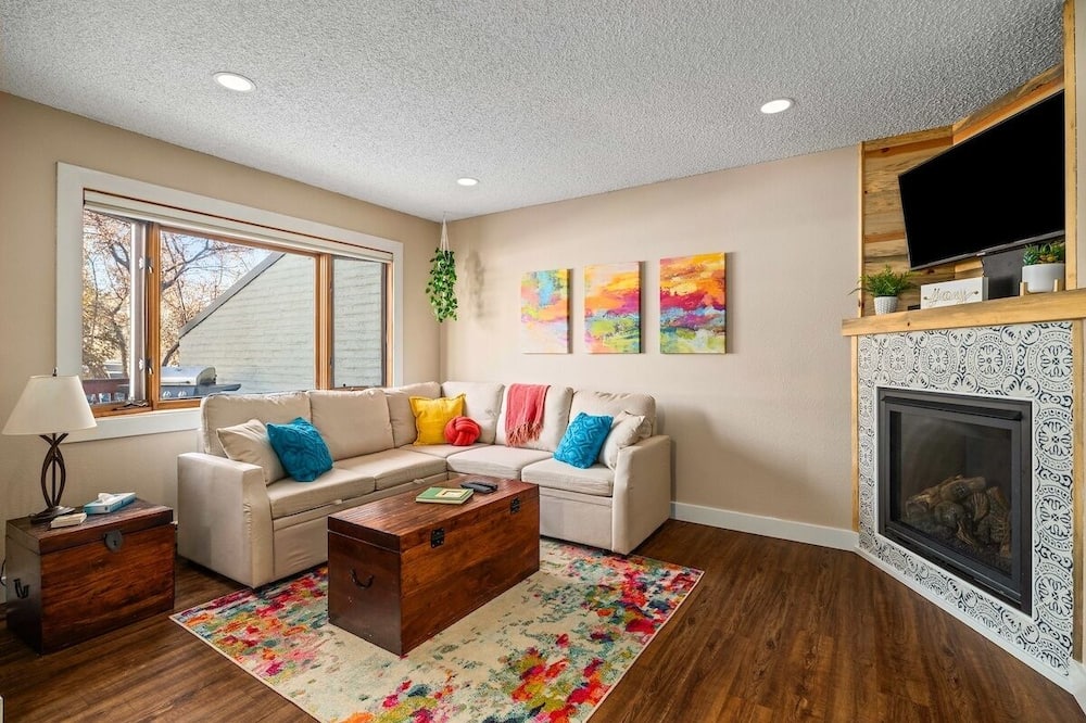 Whistler Village - Redwood 10 2 Bedroom Condo by RedAwning - Routt County, CO