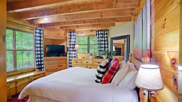 Cabin, 3 Bedrooms | 3 bedrooms, desk, laptop workspace, iron/ironing board