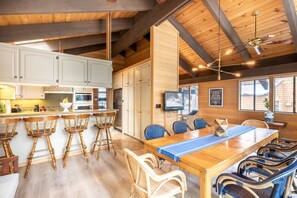 บ้านพัก, 3 ห้องนอน | ร้านอาหาร