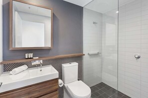 淋浴設備、風筒、提供毛巾