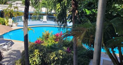 The Island Life Condo@ Long Reef with Separate Bedroom + True Ocean View