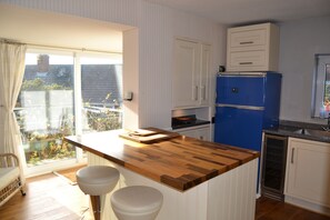 Fridge, microwave, oven, stovetop - Whitstable house with a view - with parking.  (Whitstable)