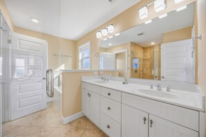 Towels, soap, toilet paper - Soundfront w/ Pool, Hot Tub, Elevator, Game and Media Rooms, Windsports Access (Avon)